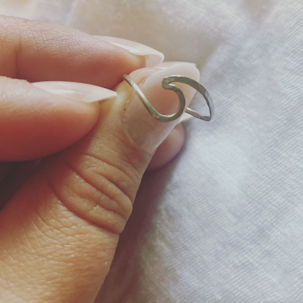 Silver  wave ring - Picture 2 of 3